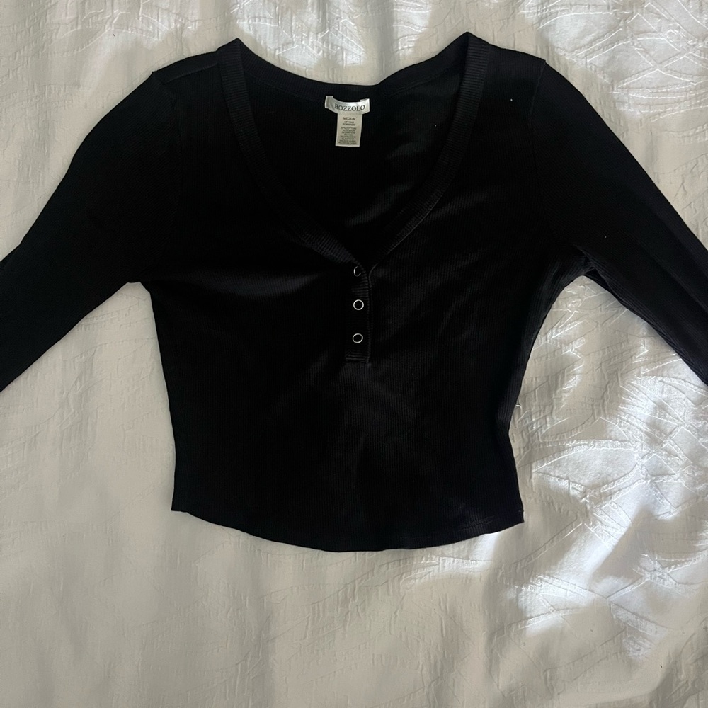 medium button up black long sleeve